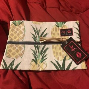 Medium Makeup Junkie Pineapple